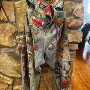 Magnolia Pearl peonies Dani blues jeans